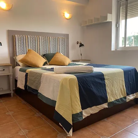 Cozy Torremolinos, Double With Air-conditioning, Pool And Parking منزل للإقامة توريمولينوس